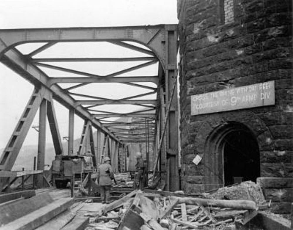 Prečo sa Nemcom nepodarilo ubrániť Ludendorffov most – bitka u Remagenu